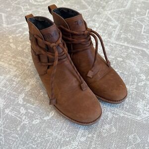 Teva De La Vina Waterproof Leather Ankle Boots Brown Pecan Womens 7